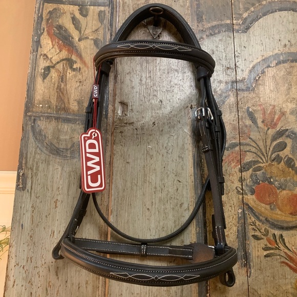 SOLD Brand new with tags CWD raised fancy stitched French noseband bridle - Picture 3 of 16